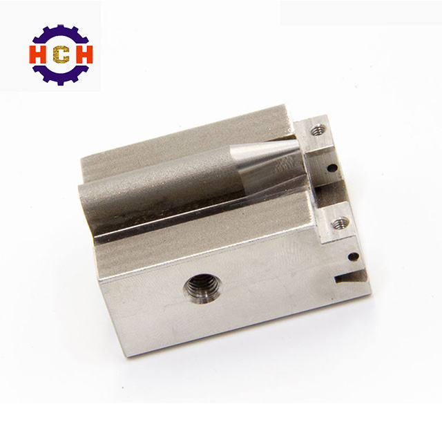 CNC車床機(jī)械加工 CNC車床機(jī)械加工