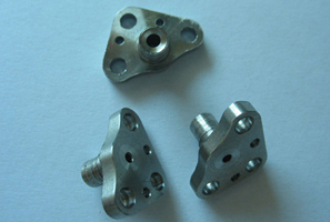 4軸CNC加工機 4軸CNC加工機